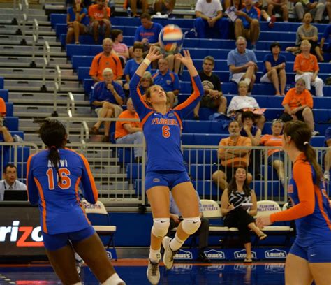 Florida Volleyball Starts Their Final Regular Season Push In Tennessee