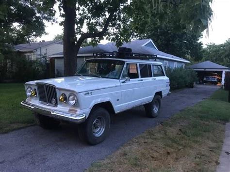 1965 Jeep Grand Wagoneer