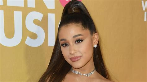 Ariana Grande In Hot Water After Making Joke About Jonbenet Ramsey