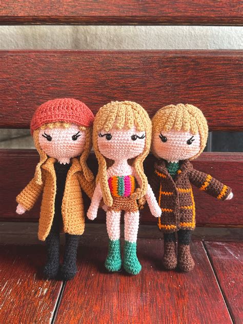 Taylor Swift Crochet Doll Amigurumi red taylor's - Etsy