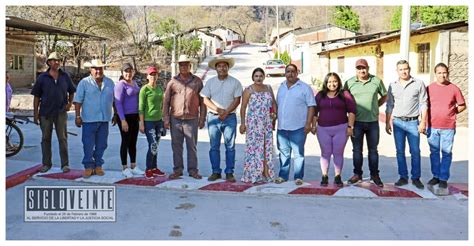 Gobierno de Nocupétaro inaugura calle pavimentada en San Antonio de las