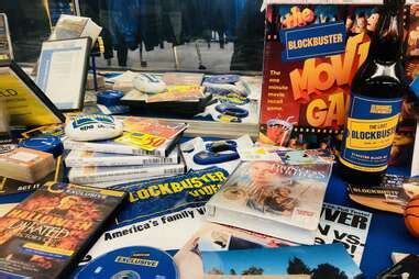 World's Last Blockbuster Is the Ultimate 90s Immersive Experience ...