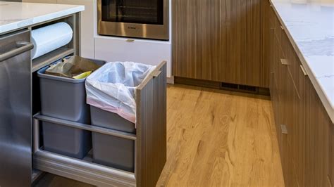 Pull Out Trash Bins The Discreet Storage Method That Also Saves On Space