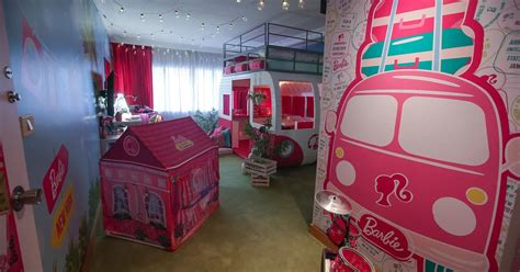 La Nueva Habitación Temática De La Icónica Muñeca Barbie En Buenos