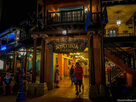 EVERYWHERE You Can Find Free Cookies And Hot Cocoa At Mickey S Very