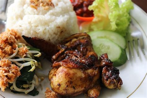 5 Tempat Makan Favorit Di Labuan Bajo Kabupaten Manggarai Barat Yang