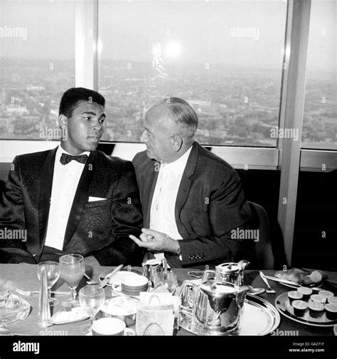 Boxing Muhammad Ali Stock Photo Alamy