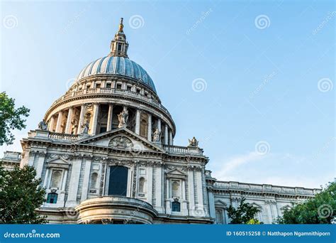 Catedral De San Pablo En Londres Foto De Archivo Imagen De Monumento