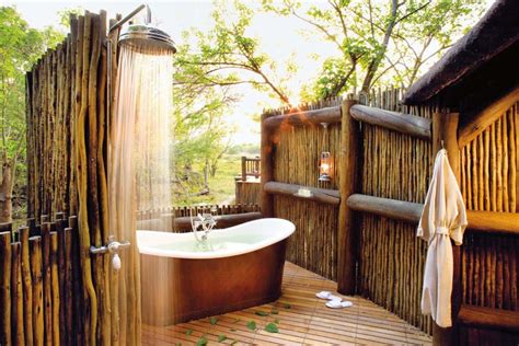 Cool Outdoor Shower Ideas For The Hot Summer Ahead