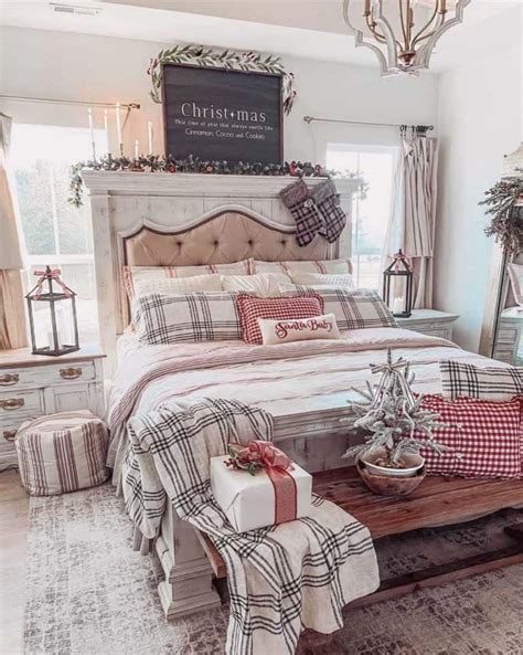 21 Most Beautiful Christmas Bedroom Decorating Ideas For Cozy Warmth