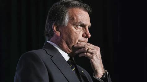 Bolsonaro Admite Que Cogitou Dar Golpe Pensar Todo Mundo Pensa