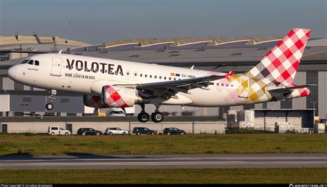 Ec Ndh Volotea Airlines Airbus A Photo By Cornelius Grossmann