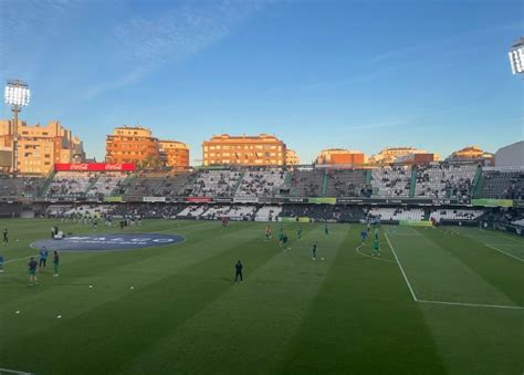 El Alcoyano Se Estanca En La Zona De Descenso Tras Perder Ante El L Der