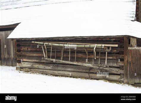 Old Wooden Ladder Hi Res Stock Photography And Images Alamy