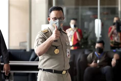 Beranikah Anies Cabut Izin Usaha Holywings RBG Id