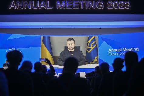 Volod Mir Zelenski Pide En Davos M S Celeridad En Transferencias De