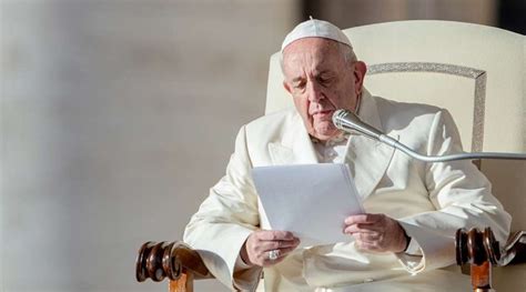 ¿quién Es El Hombre Que Besó En La Frente Al Papa Francisco Aci Prensa