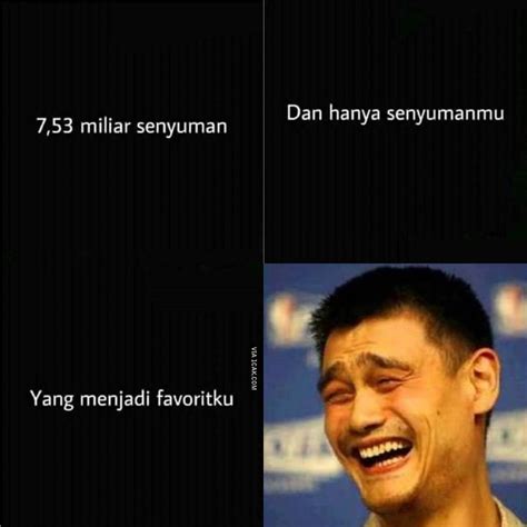 10 Meme Kocak Senyuman Favorit Yang Bisa Bikin Kamu Ngakak