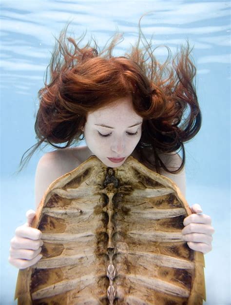 Pin By Karolina Harz On Artsy Underwater Portrait Underwater