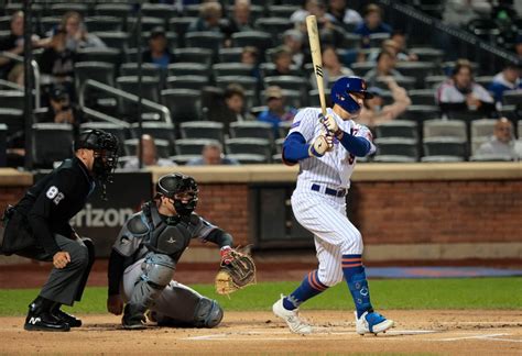 Mets' Brandon Nimmo exits with shoulder injury, season likely over