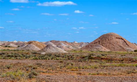 520 Coober Pedy Landscape Stock Photos Pictures And Royalty Free Images