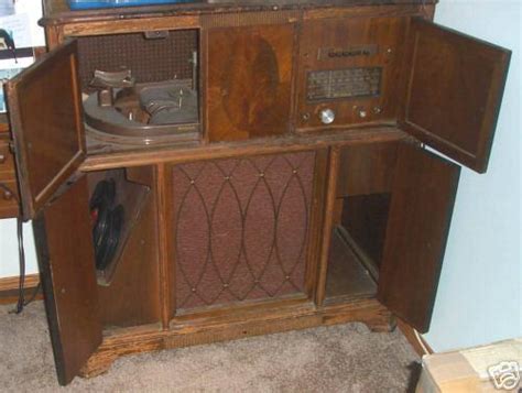 Antique Rca Victrola Record Player Radio Cabinet 25021137