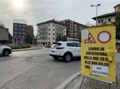 Asfaltatura Di Notte Cantiere Di Giorno Disagi In Piazzale Xxvi