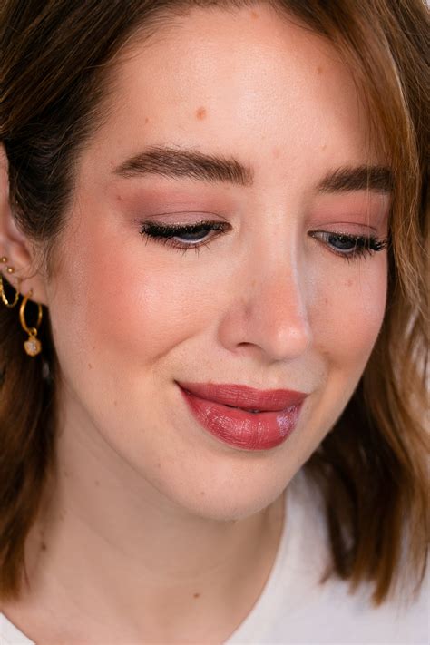 IT Cosmetics CC Nude Glow LSF 40 Review Tragebilder Carina Teresa Beauty Blog