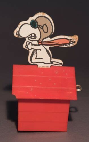 Vintage Snoopy Vs The Red Baron Wind Up Toy Chein Peanuts Mechanical