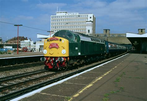 D200 40122 Surbiton 310887 Class 40 D200 40122 Speeds Thro Flickr