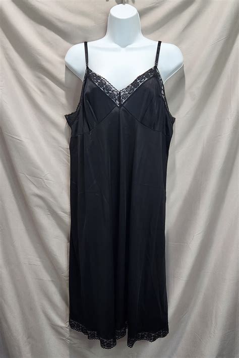 Vanity Fair Black Lace Lingerie Slip Dress Vintage 1980s Black Vintage Lingerie Size Large