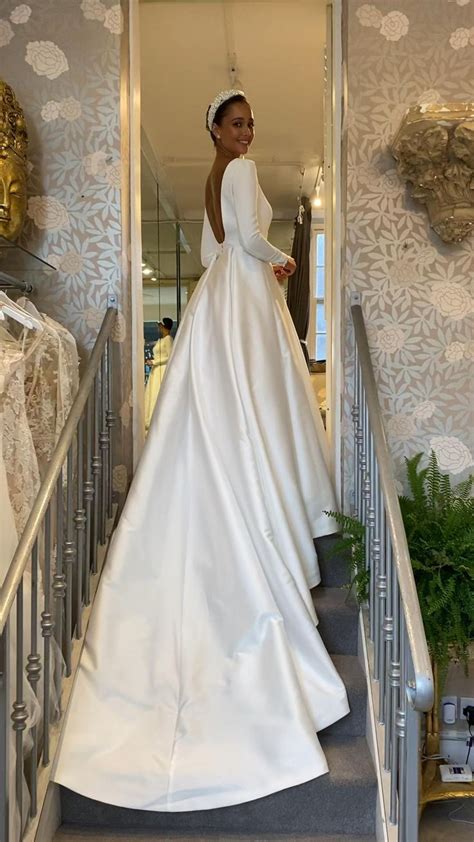 Josephine By Sassi Holford Are Mirror Mirror London Wedding Dresses