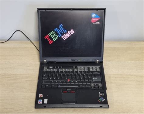 Laptop Ibm Thinkpad T Uruchamia Si M Awa Kup Teraz Na