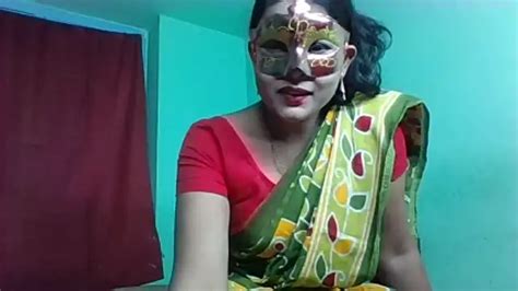 Julexxxxxx Fully Naked Stripping On Cam For Online Porn Video Show SexCamsFree