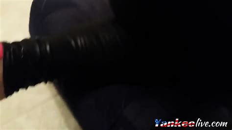 Blowjob And Cum On Wetlook Leggings Ass