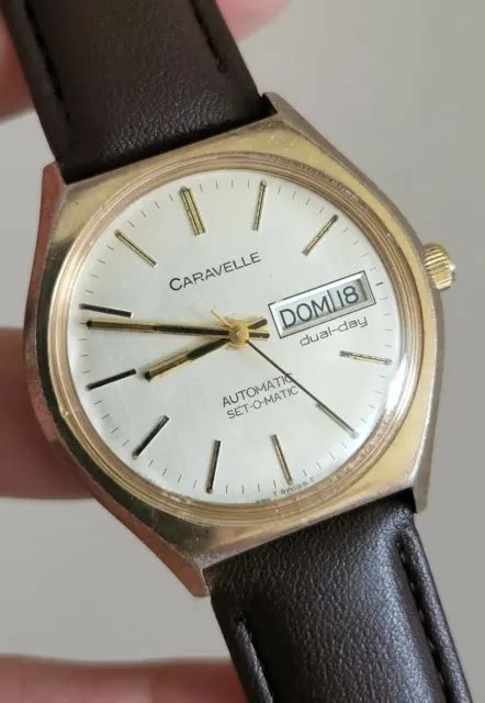 OROLOGIO VINTAGE BULOVA Caravelle Uomo Automatico Giorno Data ETA 2879