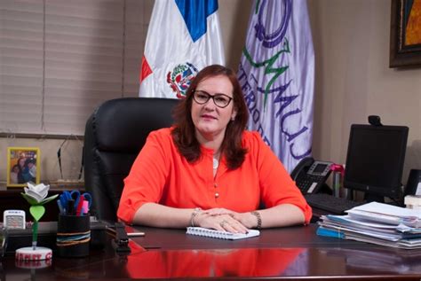 Ministerio De La Mujer Ministra De La Mujer “la Transversalización