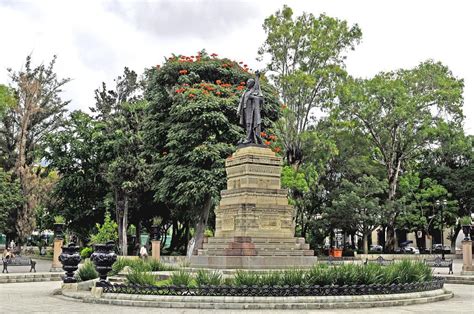 Parque Juarez El Llano Juarez El Llano Park Oaxaca