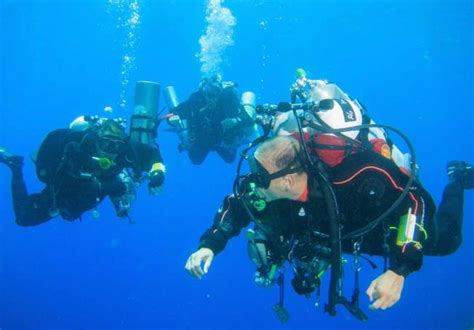 Ahmed Gabr Sets Scuba Diving Guinness World Record Egypt Today