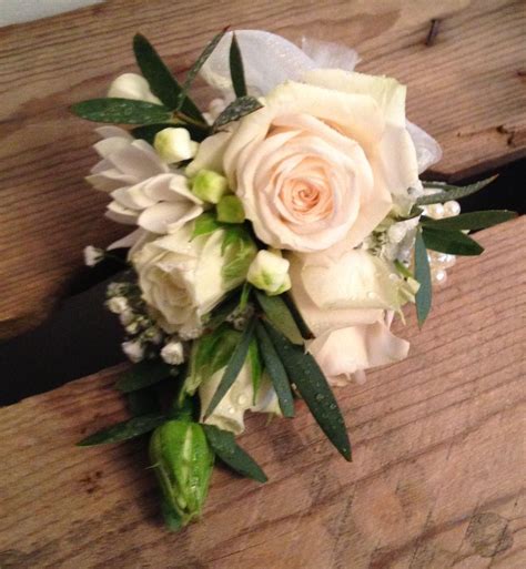 Ivory Spray Rose Corsage Funeral Flowers Rose Corsage Floral