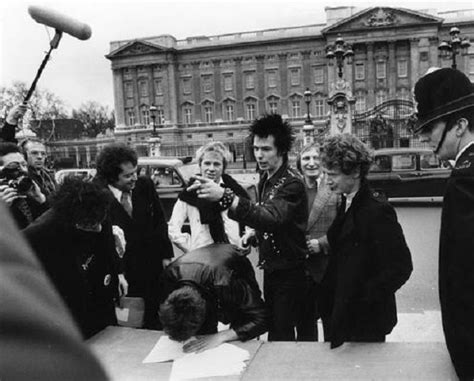 Lectura comprensiva sobre el punk y los Sex Pistols Tarántula Cultura