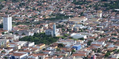 salário de até 16 mil Prefeitura de Vargem Grande do Sul abre