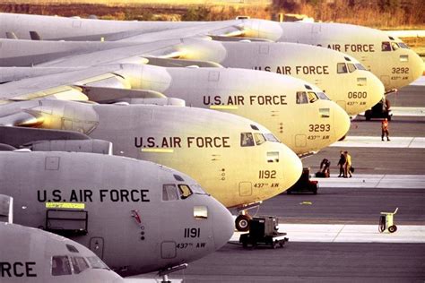 Boeing awarded global C-17 sustainment extension