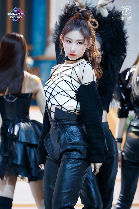200312 Itzy 'Wannabe' at Mcountdown | kpopping