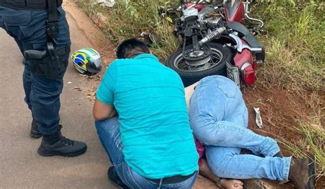 Motociclista Sofre Fratura Exposta Em Acidente Entre Carro E Moto Em