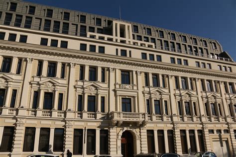 Живко Тодоров поема ББР, търсят се още директори - Икономически живот