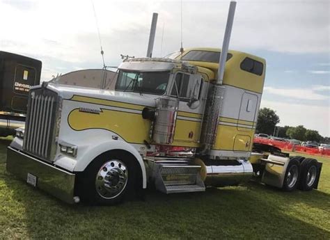 Pin By Paulie On Everything Trucks Buses Etc Kenworth Trucks Built