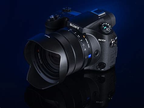 All about that lens: Sony Cyber-shot RX10 III review: Digital ...