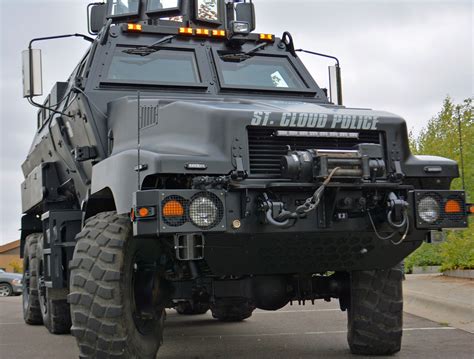 SWAT MRAP - Armored Police Vehicle