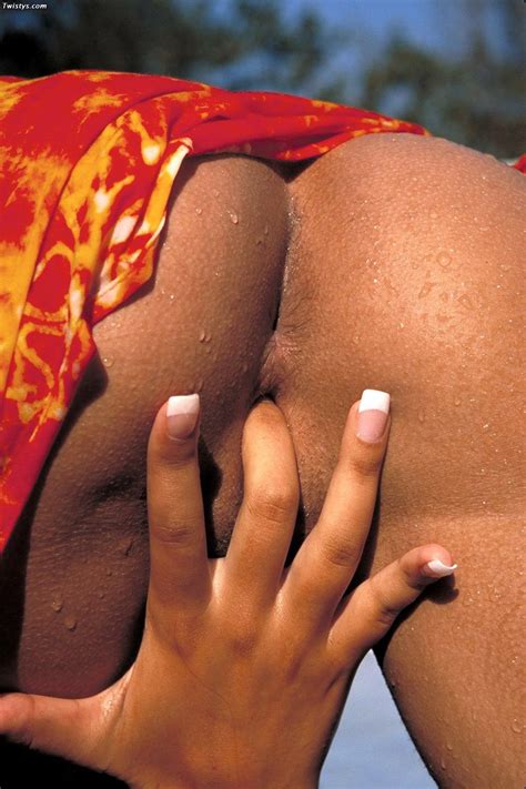 Blonde Hottie Faith Diaz Posing In Bikini And Without Them Exposing Her Perfect Bronze Sunburn